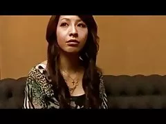 Artista asawa ay nagiging gumon sa mga batang mag-host ...